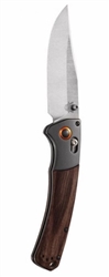 A traditional shape combined with modern technology that pushes the preconceived notions of what a hunting knife should be the Benchmade Hunt Crooked River - Flat rate shipping in Canada