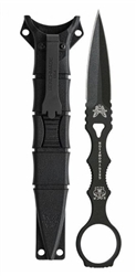 The optimal tool for self-defense, allows the user to maintain dexterity and manipulate other objects without putting down the knife. the Benchmade SOCP Dagger