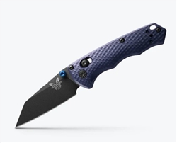 Manual version of the full-size Immunity folding knife. The EDC world just leveled up in a big way. With the Immunity family, a sub 2.5" CPM-M4 Wharncliffe Blade, and a svelte anodized aluminum handle