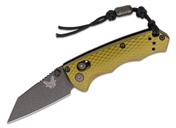 Manual version of the full-size Immunity folding knife. The EDC world just leveled up in a big way. With the Immunity family, a sub 2.5" CPM-M4 Wharncliffe Blade, and a svelte anodized aluminum handle