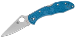 In 1990 Spyderco shook things up by introducing two knives, the Delica and Endura. First of their kind on the market, both folders opened up the knife market to lightweight performance, one-hand open pocketknives with a razor sharp blade.