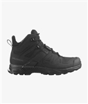 Equally at home on low-vis operations and high-tempo assaults this boot combines the agility of a trail running shoe with the stability of a light hiker.